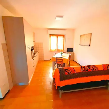 Bilo Michi, Apartment